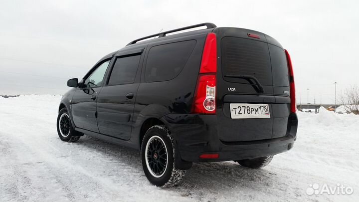 Лада Ларгус - задний бампер в цвет черный