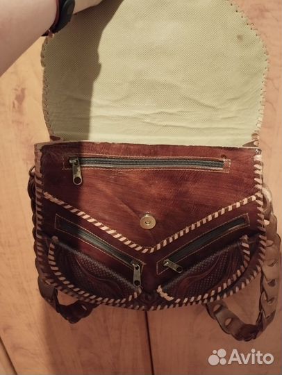 Винтажная кожаная сумка с тиснением