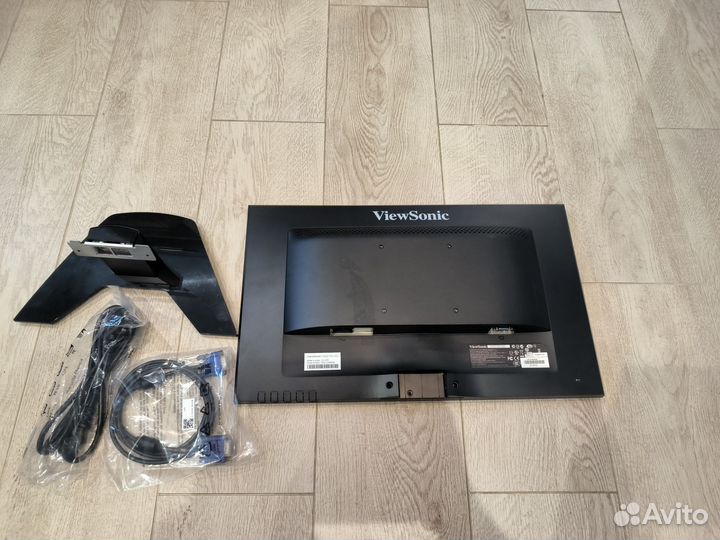 Монитор 22 Viewsonic