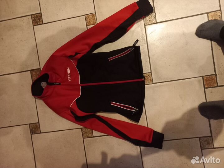 Разминочный лыжный кастюмы