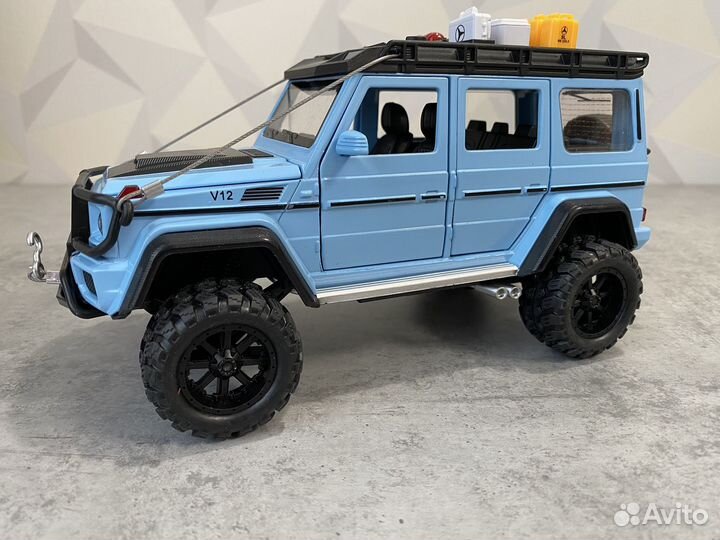 Машинка мерседес Гелик adventure