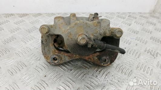 Суппорт тормозной передний правый hyundai tucson J