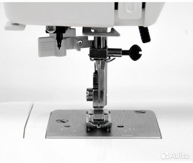 Швейная машина Janome Japan 957