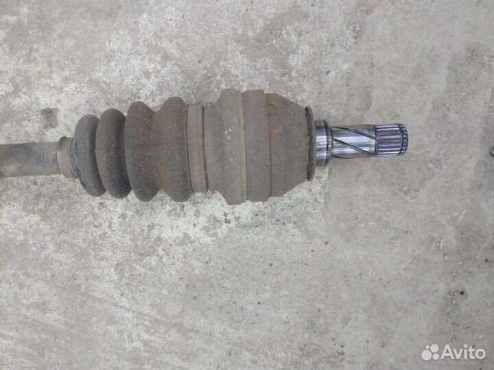 Привод левый Opel Astra H 1.6 MT
