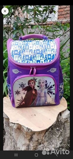 Школьный ранец