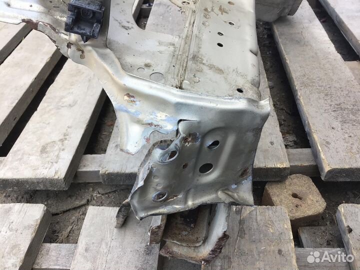 Лонжерон передний правый Hyundai Accent II (тагаз)