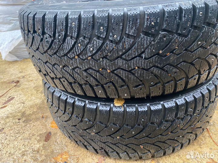 Formula Ice 215/60 R17