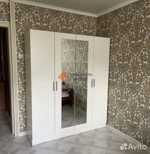 Шкаф распашной
