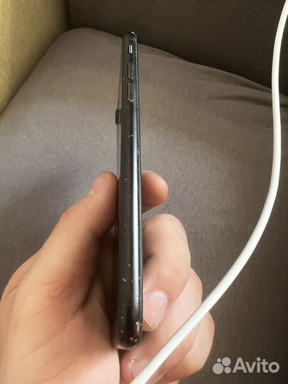 Телефон iPhone 7