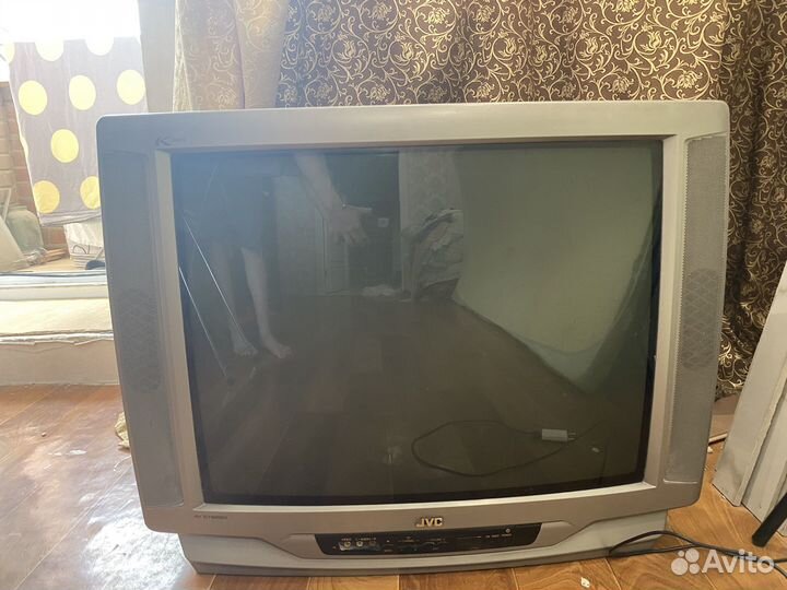 Телевизор JVC бу