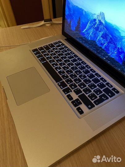 Apple MacBook Pro 15 2011/ 240gb SSD/ i7/ 8GB RAM