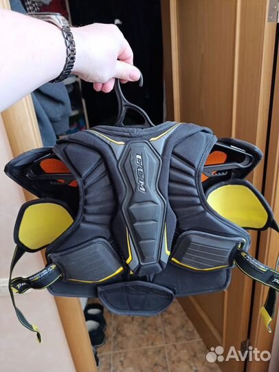 Нагрудник хоккейный