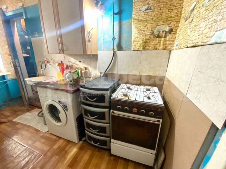 Комната 14 м² в 3-к., 4/4 эт.