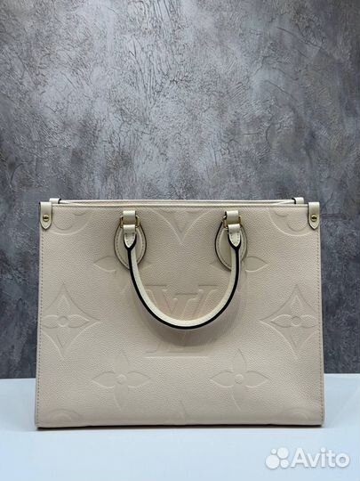 Сумка женская тоут Louis Vuitton Onthego бежевая