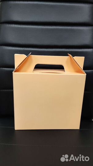 Подарочная коробка упаковка
