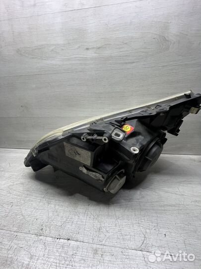 Фара передняя правая Пежо Боксер 250