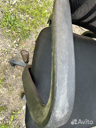 Компьютерное кресло