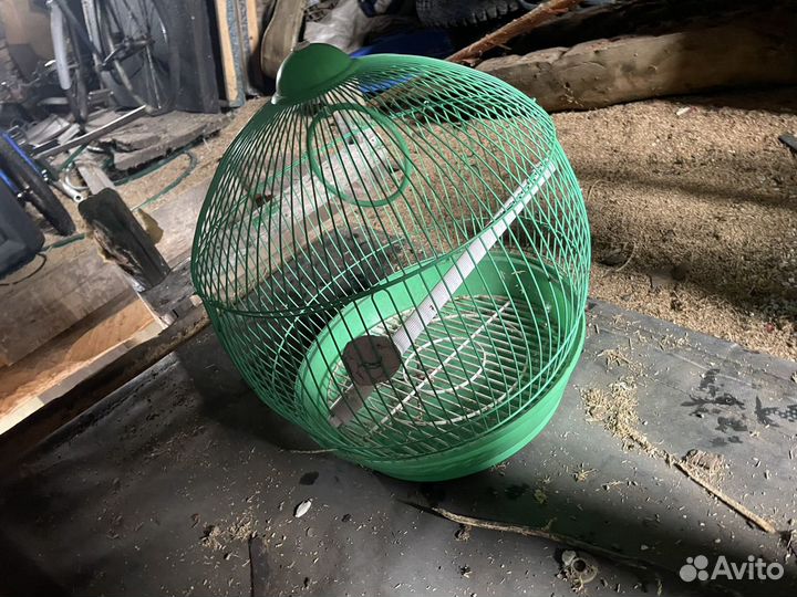Продам клетку для попугая