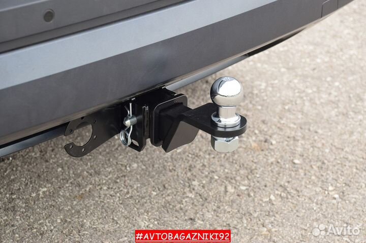 Фаркоп (тсу) под квадрат для Volkswagen Tiguan