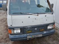 Nissan Urvan 2.7 MT, 1990, битый, 20 000 км, с пробегом, цена 55 000 руб.