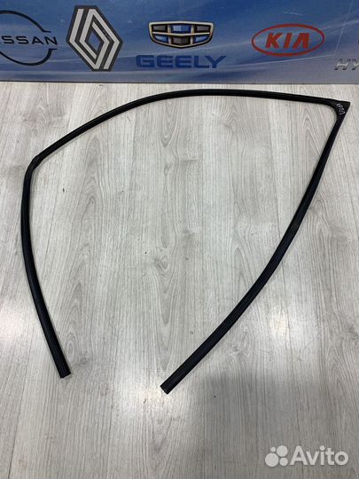 Уплотнитель перед проема стекла двери Geely emgran