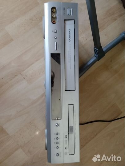 Видеомагнитофон DV плеер