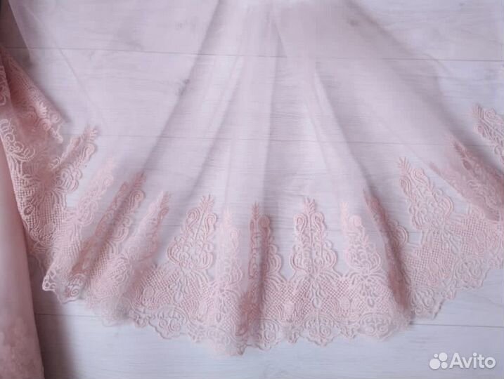 Кружево на сетке