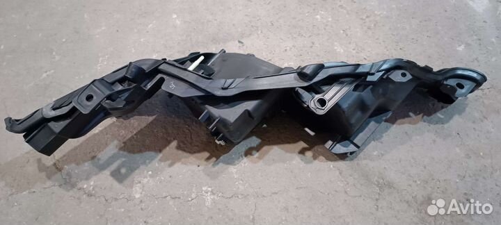 Корпус фары левый Камри v70