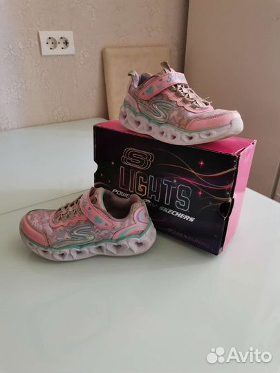 Кроссовки для девочки