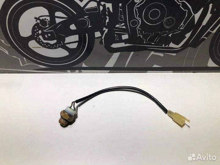 Датчик включения вентилятора Suzuki RF 400 RV
