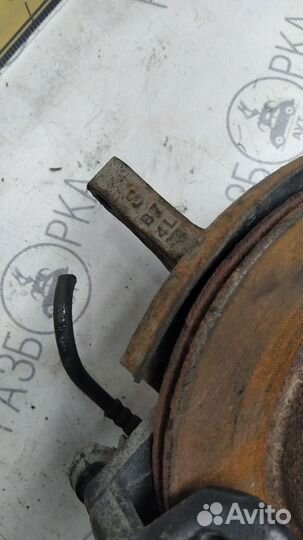 Кулак поворотный Mitsubishi Lancer