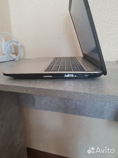 Ноутбук ASOS x540l