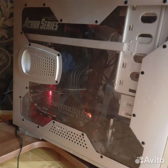 Корпус для пк- сервера Thermaltake X