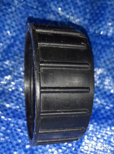 Крышки закручивающиеся разные