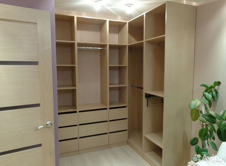 Стенка в гостиную