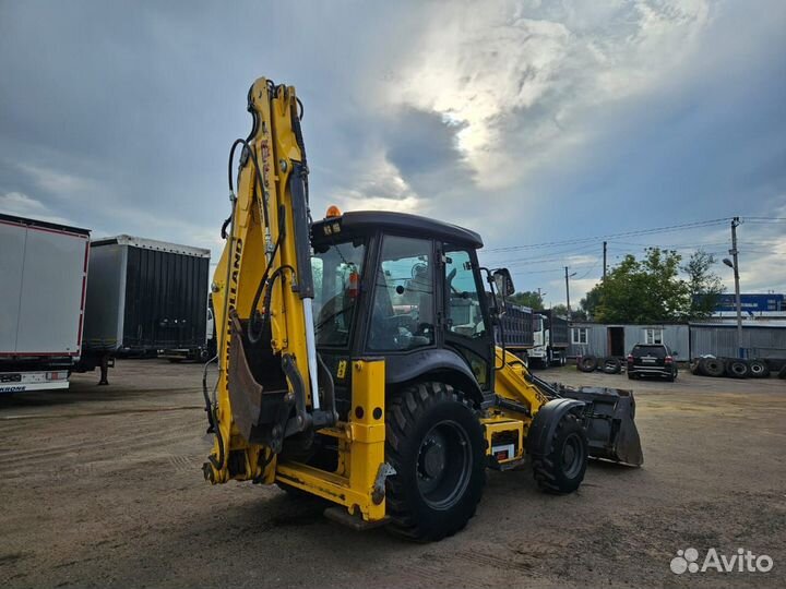 Экскаватор-погрузчик New Holland B80B, 2021