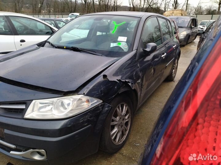 Петля двери передней левой для Renault Megane 2