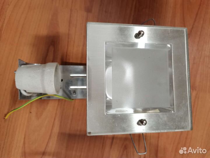 Встраиваемый точечный светильник Brilliant