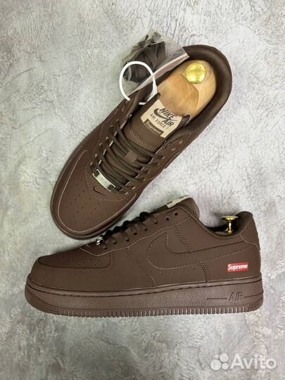 Nike Air Force 1 Low Supreme