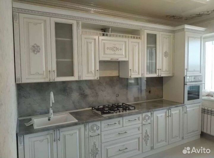 Цена за весь кухонный гарнитур белый серебро