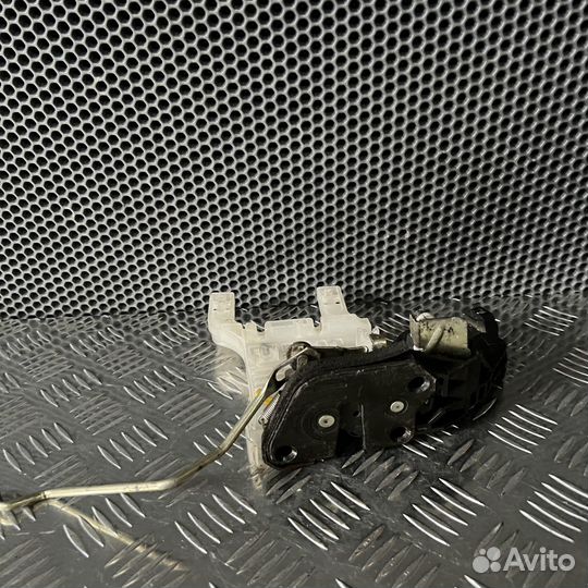 Замок двери Hyundai Tucson