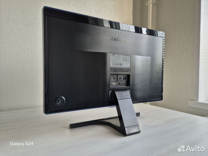 Монитор Samsung S22E390H