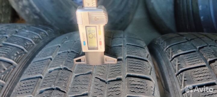 Dunlop Graspic DS3 215/60 R17