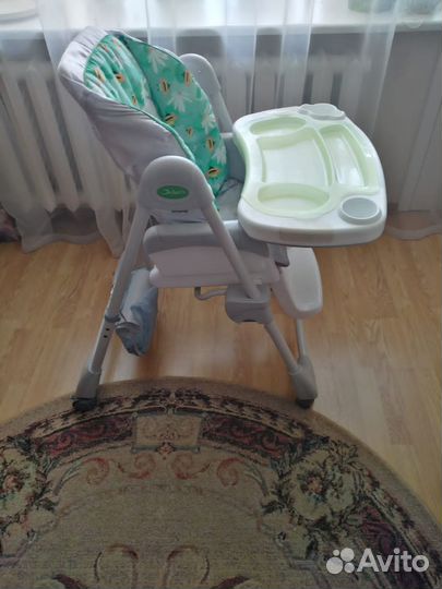 Стульчик для кормления jetem