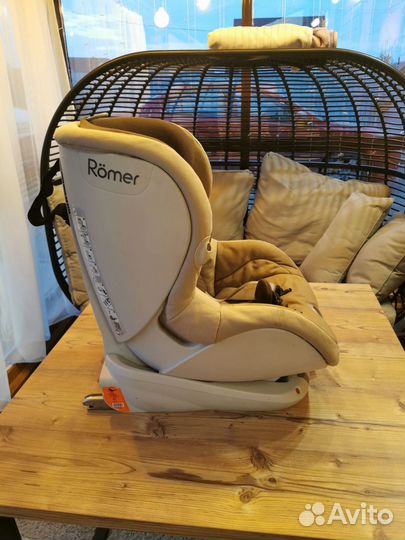 Продам автокресло Romer