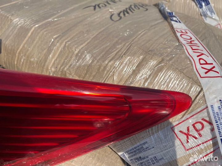 Стоп-сигнал / фонарь задний правый Nissan Tiida