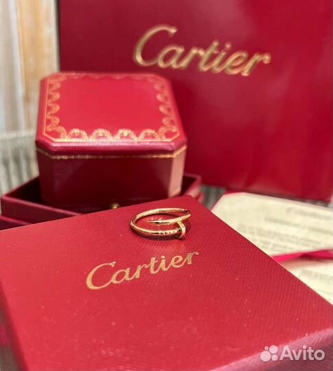 Кольцо Cartier juste un clou