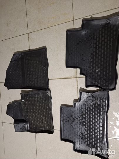 Продам Коврики KIA Sorento 2