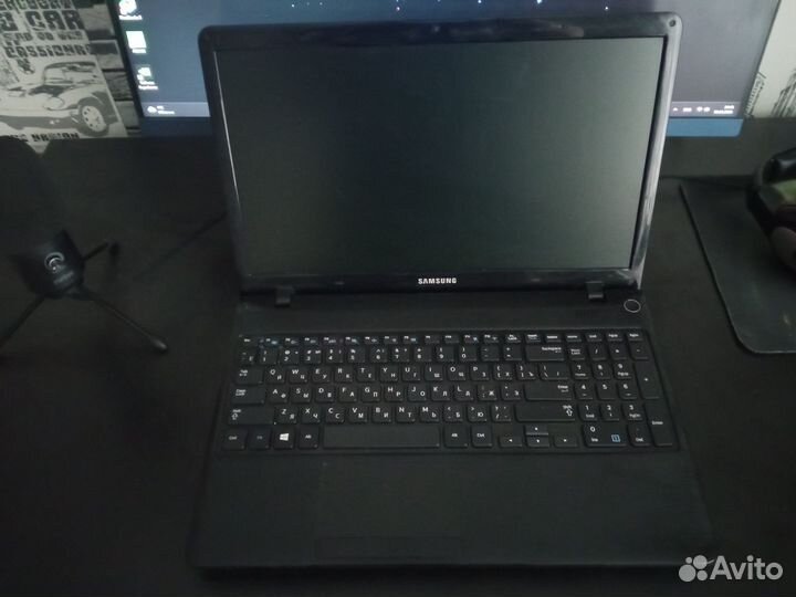 Ноутбук Samsung NP355E5X-S01