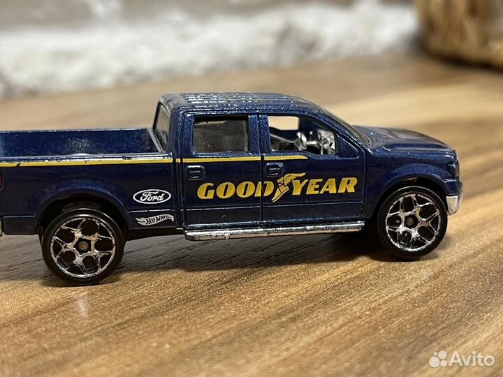 Машинки Xotweels